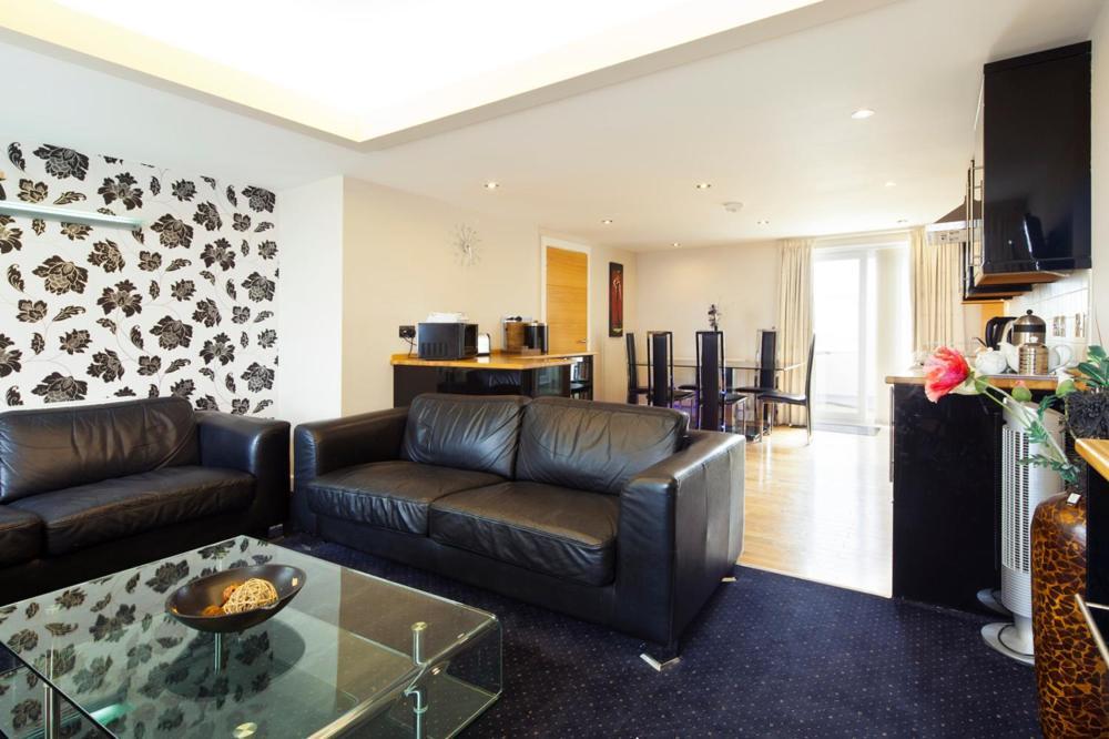 Queens Mansions: Princess Suite Blackpool Esterno foto